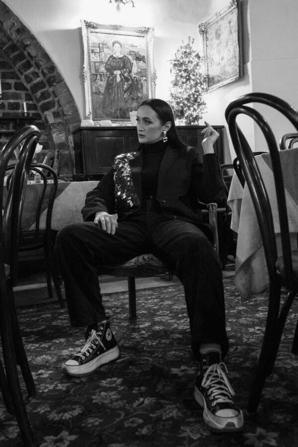 Hybrydowy manicure w Krakowie